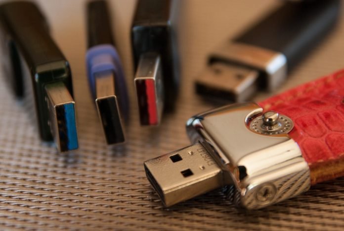 Deleted Files From USB go to Recycle Bin