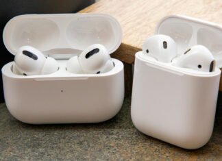 noise-cancelling wireless earbuds Apple AirPods vs AirPods Pro in 2022